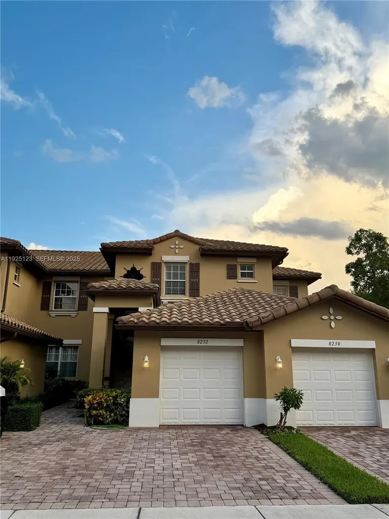 8232 NW 128th Lane Parkland FL 33076