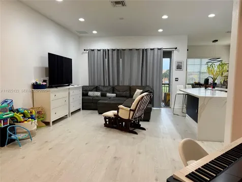 8232 NW 128th Lane Parkland FL 33076