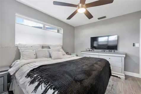 8831 NW 11th Street Pembroke Pines FL 33024