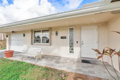 8831 NW 11th Street Pembroke Pines FL 33024