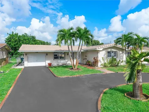 8831 NW 11th Street Pembroke Pines FL 33024