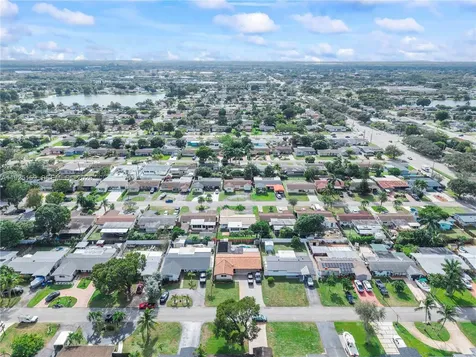 8831 NW 11th Street Pembroke Pines FL 33024