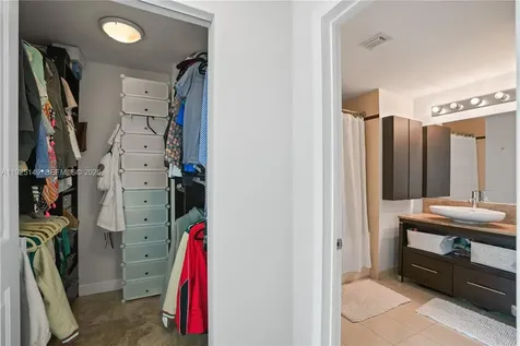 480 NE 30th Street Miami FL 33137