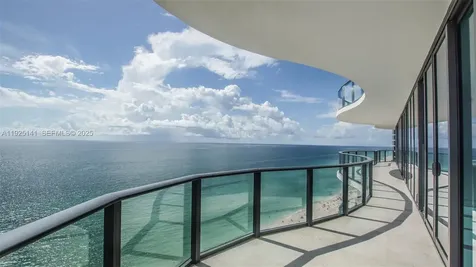19575 Collins Avenue Sunny Isles Beach FL 33160