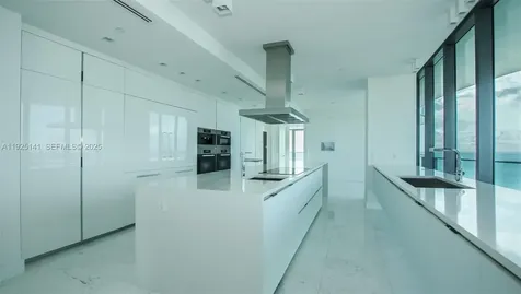 19575 Collins Avenue Sunny Isles Beach FL 33160