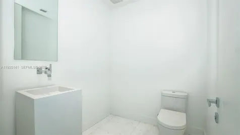 19575 Collins Avenue Sunny Isles Beach FL 33160