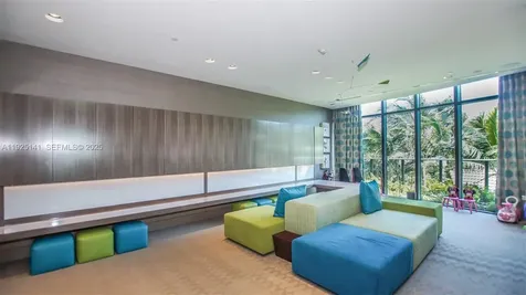19575 Collins Avenue Sunny Isles Beach FL 33160