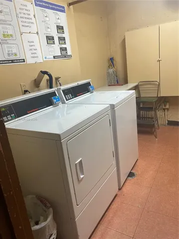9261 Sunrise Lakes Boulevard Sunrise FL 33322