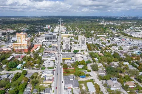 7635 NE 2nd Avenue Miami FL 33138
