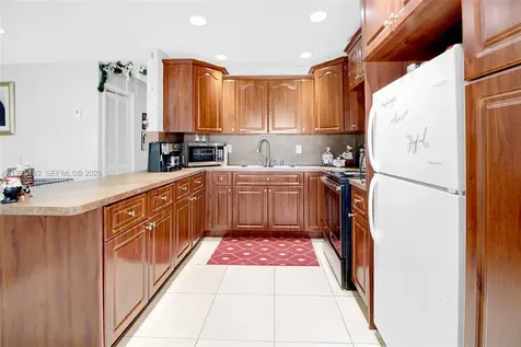6810 Farragut Street Hollywood FL 33024