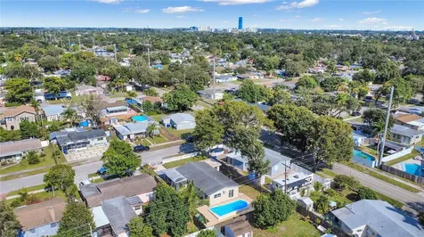 6810 Farragut Street Hollywood FL 33024