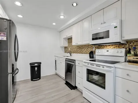 800 Parkview Drive Hallandale Beach FL 33009