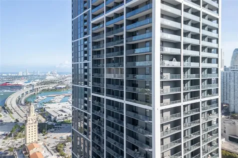 601 NE 1st Avenue Miami FL 33132
