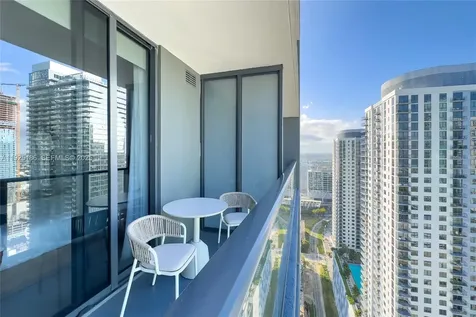601 NE 1st Avenue Miami FL 33132