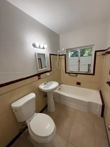 2459 NW 28th Street Miami FL 33142