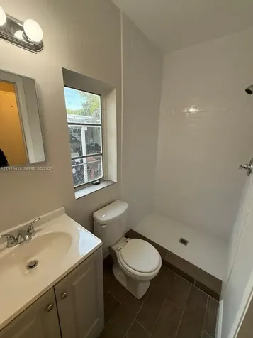 2459 NW 28th Street Miami FL 33142