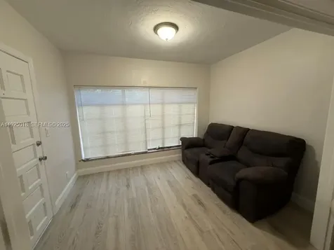2459 NW 28th Street Miami FL 33142