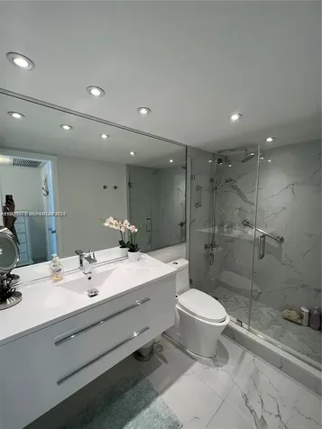 5555 Collins Avenue Miami Beach FL 33140