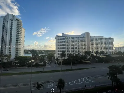 5555 Collins Avenue Miami Beach FL 33140