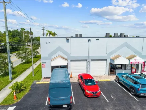 1671 W 37th Street Hialeah FL 33012