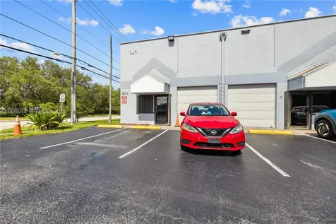 1671 W 37th Street Hialeah FL 33012