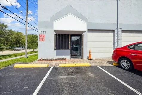 1671 W 37th Street Hialeah FL 33012