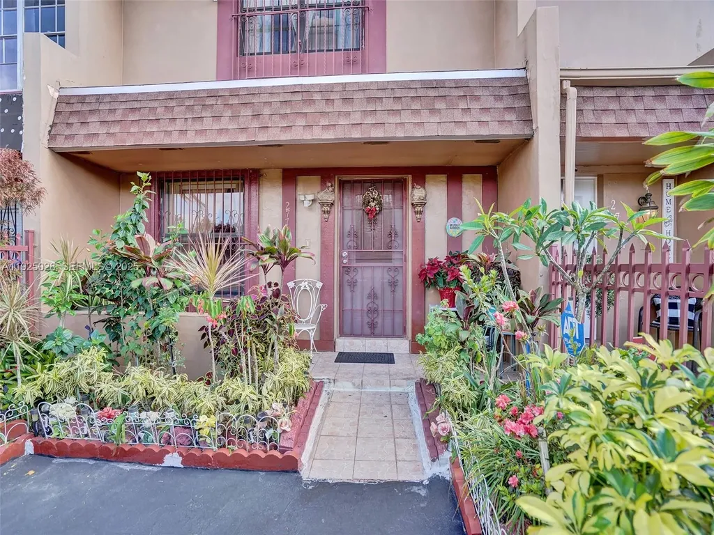 2770 NW 193rd Terrace Miami Gardens FL 33056