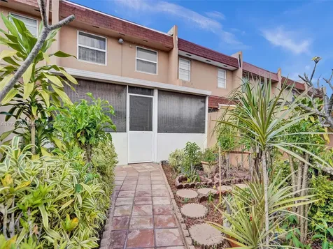 2770 NW 193rd Terrace Miami Gardens FL 33056
