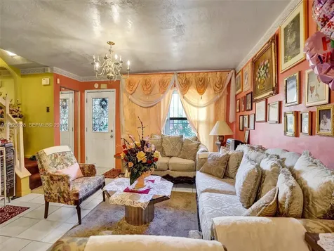 2770 NW 193rd Terrace Miami Gardens FL 33056