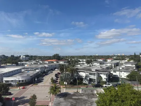 7800 Carlyle Avenue Miami Beach FL 33141
