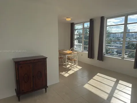 7800 Carlyle Avenue Miami Beach FL 33141