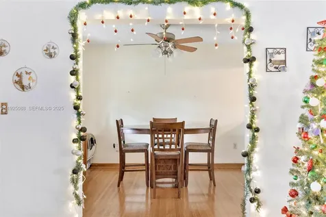 355 W 54th Street Hialeah FL 33012