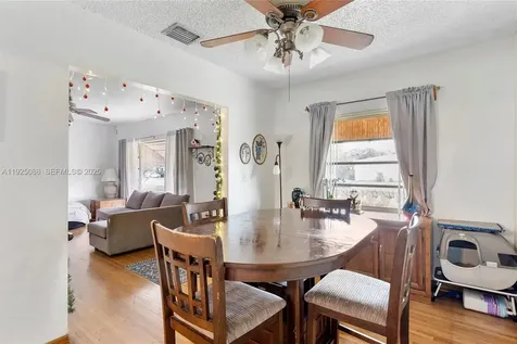 355 W 54th Street Hialeah FL 33012