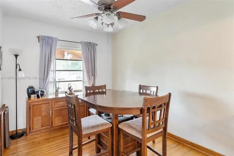 355 W 54th Street Hialeah FL 33012