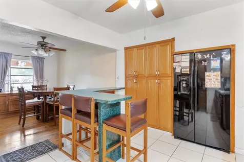 355 W 54th Street Hialeah FL 33012