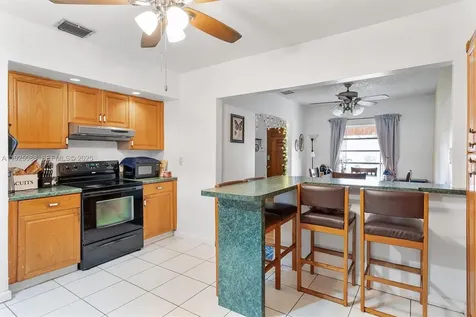 355 W 54th Street Hialeah FL 33012