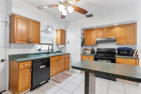 355 W 54th Street Hialeah FL 33012