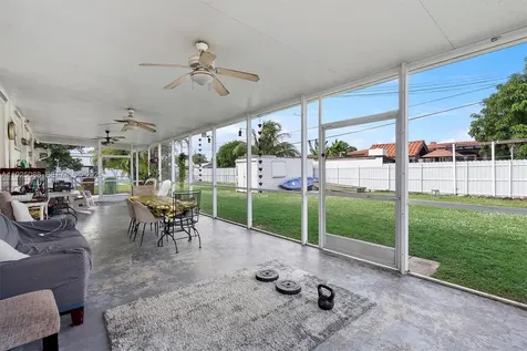 355 W 54th Street Hialeah FL 33012