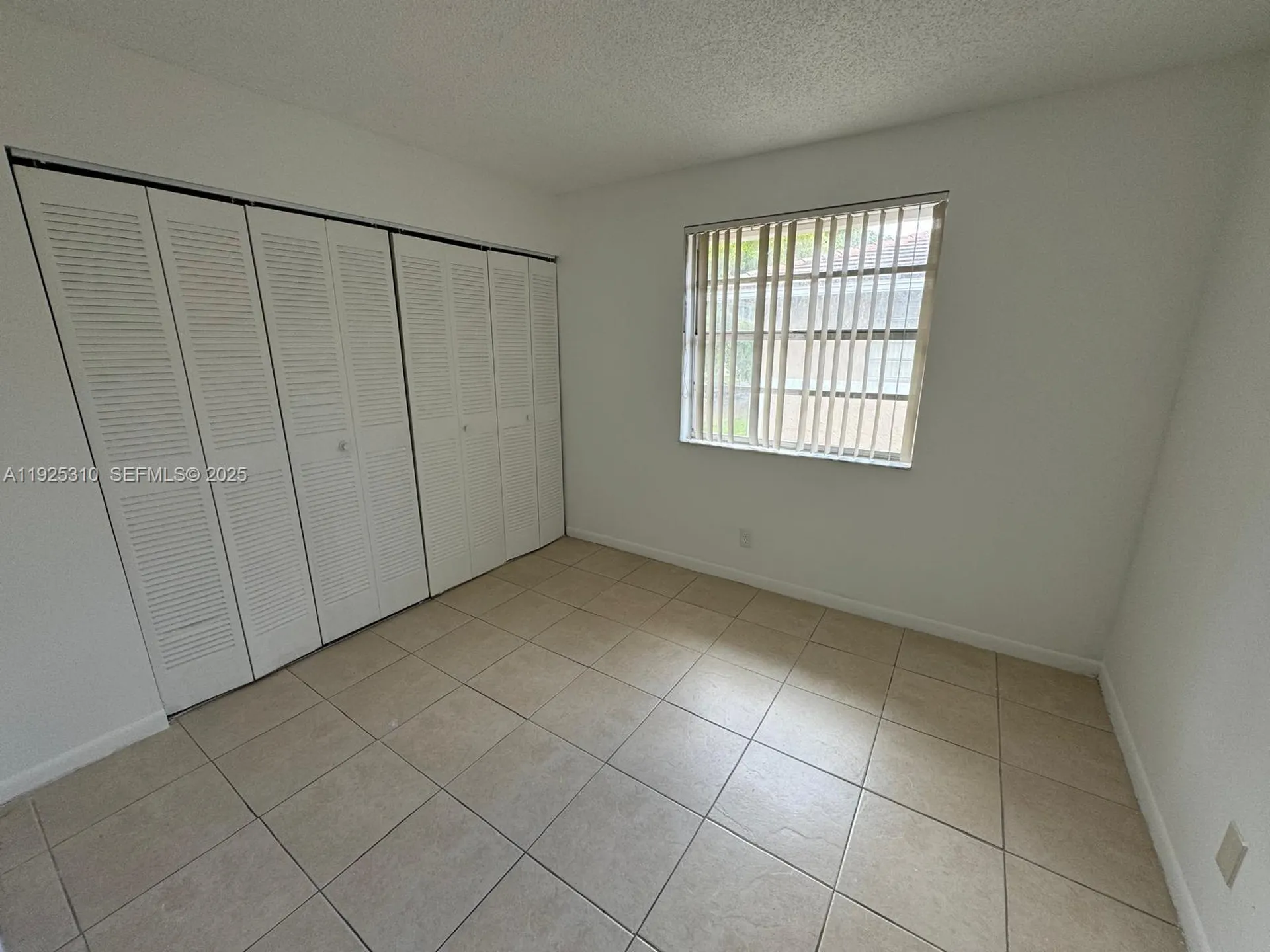 10120 Twin Lakes Coral Springs FL 33071