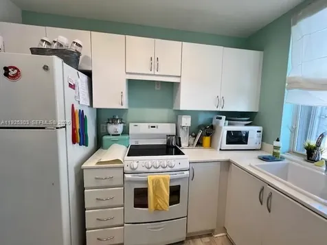1614 Pennsylvania Avenue Miami Beach FL 33139