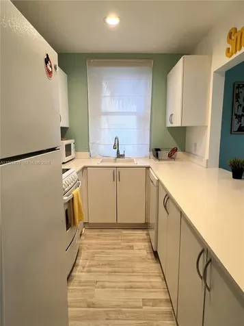 1614 Pennsylvania Avenue Miami Beach FL 33139