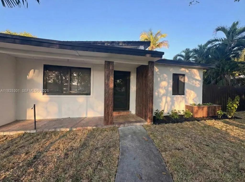3 Ronald Road West Park FL 33023