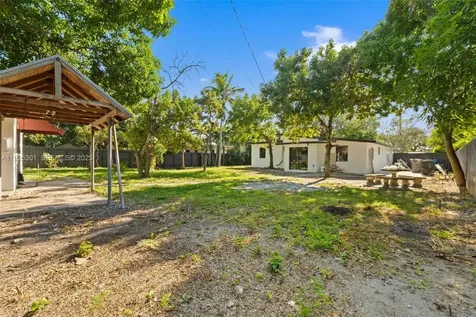 3 Ronald Road West Park FL 33023