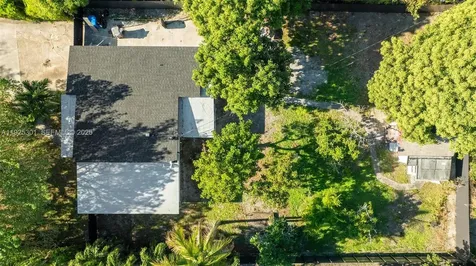 3 Ronald Road West Park FL 33023