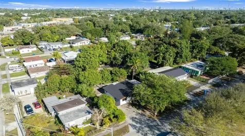 3 Ronald Road West Park FL 33023
