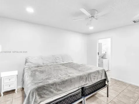 5130 SW 40th Avenue Dania Beach FL 33314