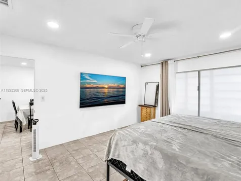 5130 SW 40th Avenue Dania Beach FL 33314