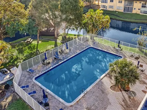 5130 SW 40th Avenue Dania Beach FL 33314