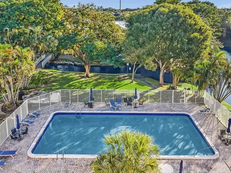 5130 SW 40th Avenue Dania Beach FL 33314
