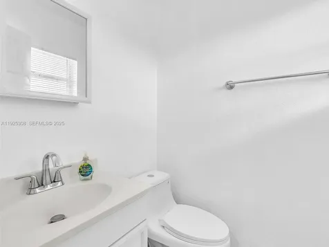 5130 SW 40th Avenue Dania Beach FL 33314